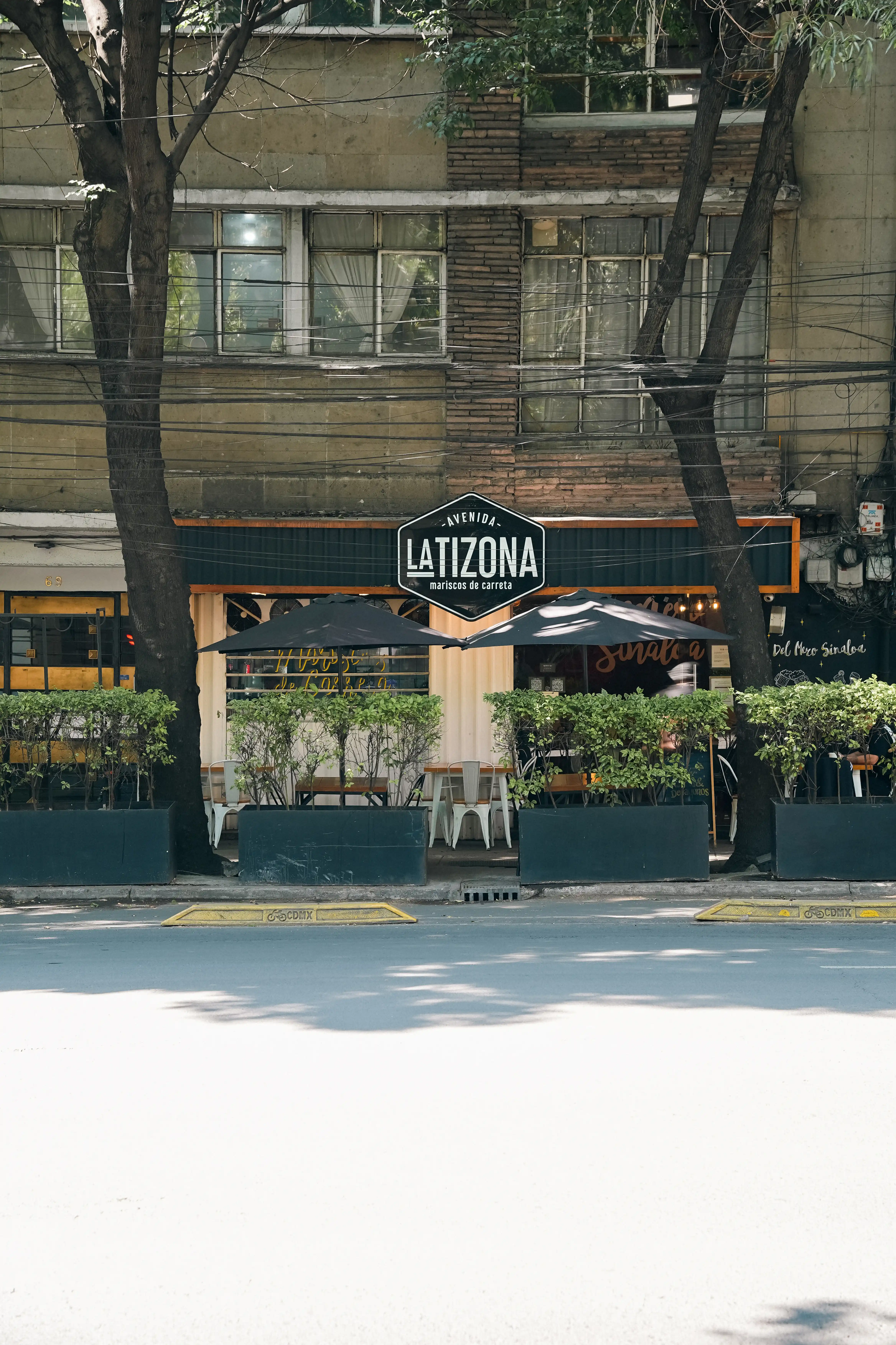 Exterior de Avenida La Tizona